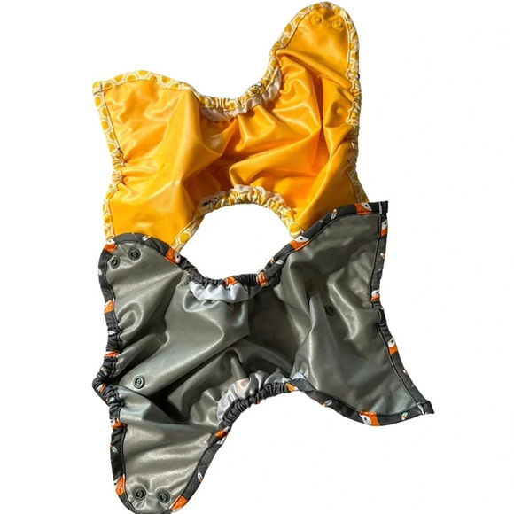 Bundle of 5 Reusable Diapers never used - Picture 2 of 6